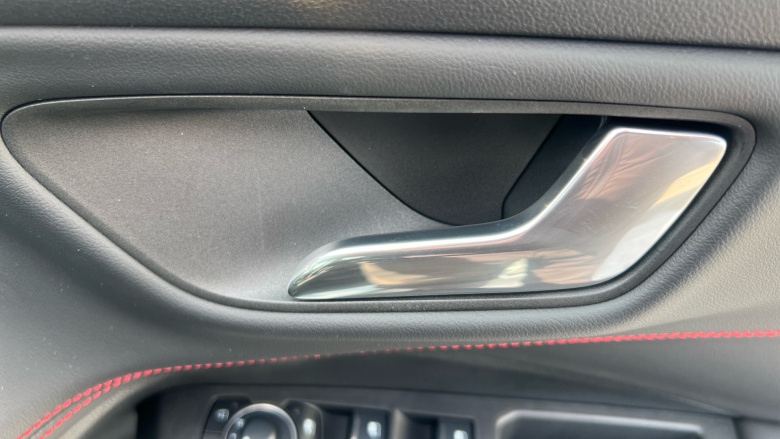 Ford Puma 1.0 EcoBoost Hybrid mHEV ST-Line 5dr DCT Petrol Hatchback